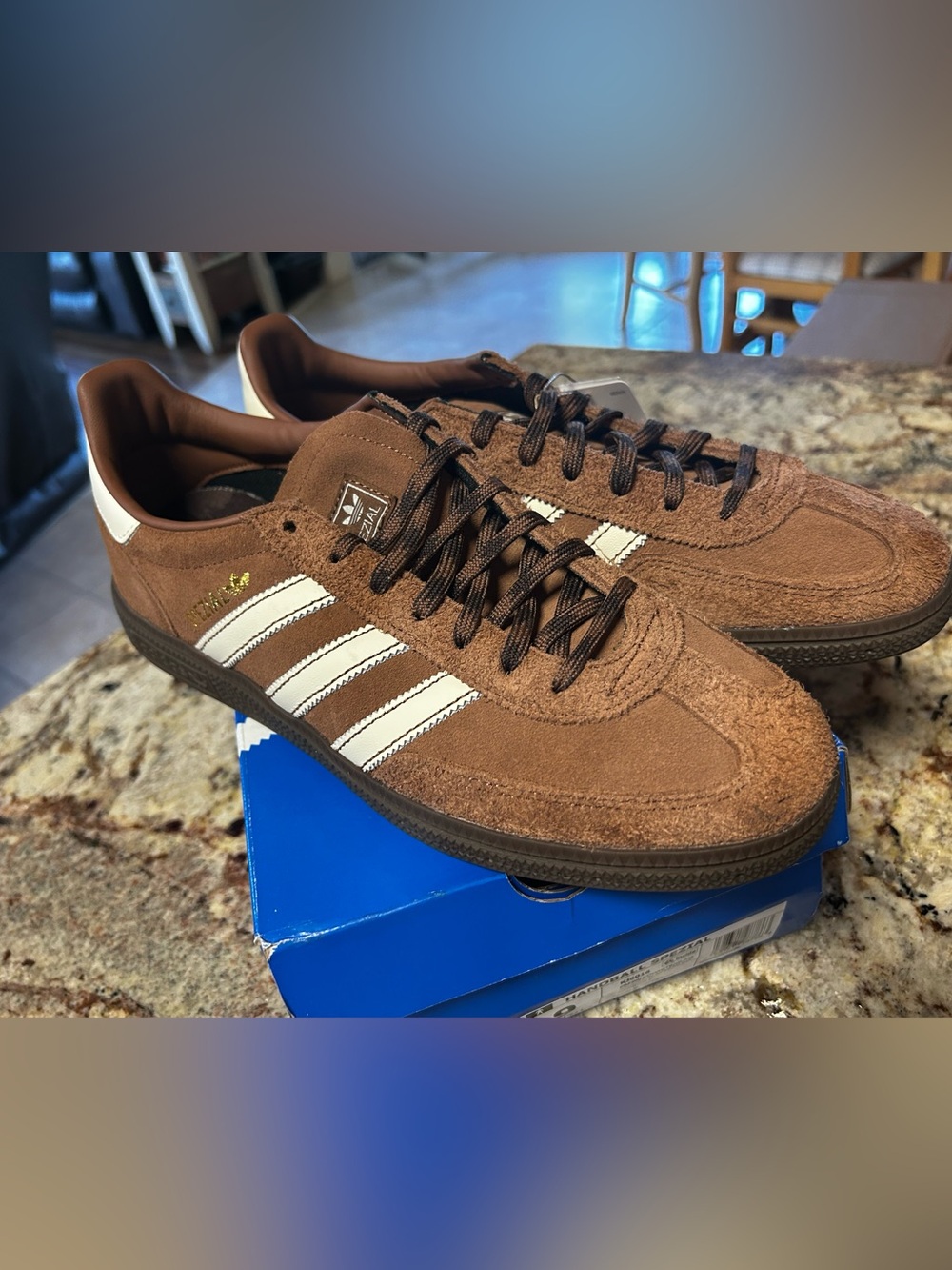 NIB adidas Handball Spezial Brown Suede Sneakers White Stripes Men 9 Pickleball